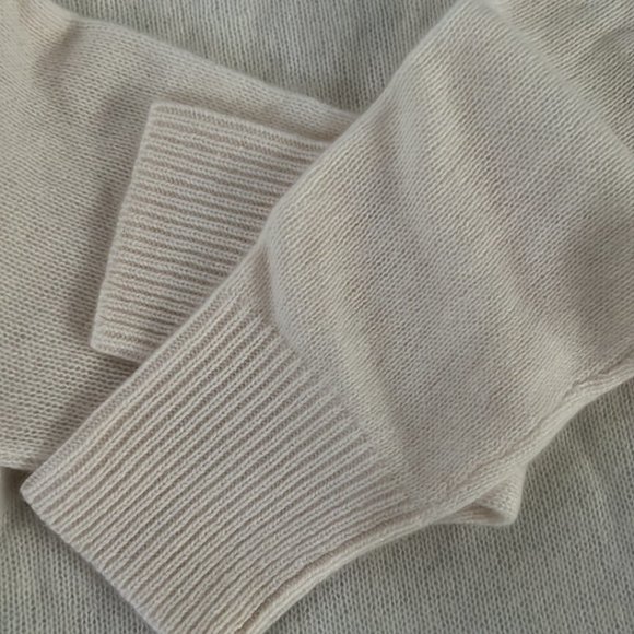 Skull Cashmere Valeria 100% Cashmere sweater Size M (looks to fit for L as well) - Picture 4 of 5